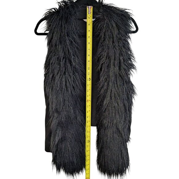 CAbi Faux-fur vest - Picture 4 of 4